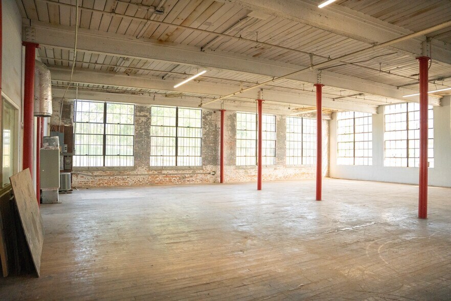 More Photos Of 1507 9th Ave, Knoxville Manufacturing For Lease