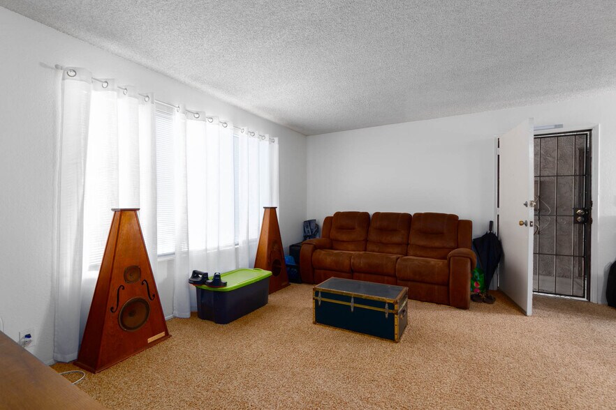 More Photos Of 4355 Iowa St, San Diego Apartments For Sale