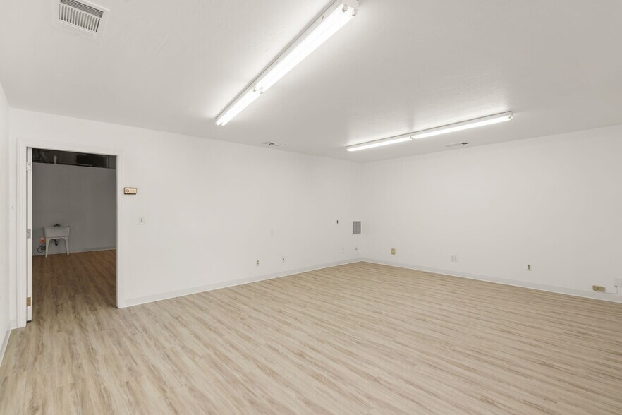 More Photos Of 1465-1467 Park Ave, San Jose Storefront For Lease