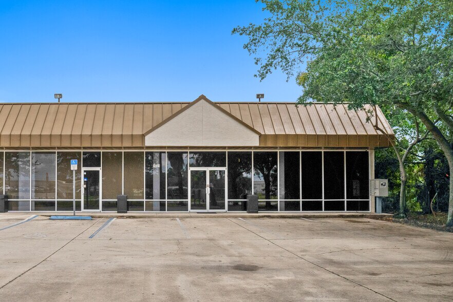 Primary Photo Of 1921 Central Florida Pky, Orlando Unknown For Lease
