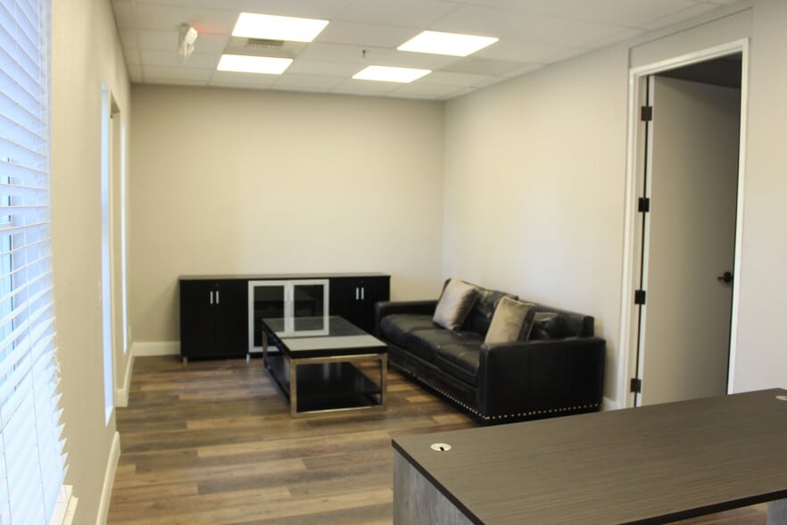 More Photos Of 26391 Crown Valley Pky, Mission Viejo Office For Lease