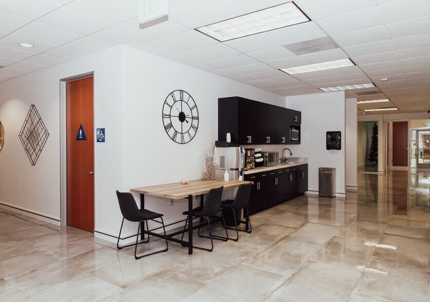 More Photos Of 4097 Trail Creek Rd, Riverside Light Manufacturing For Lease