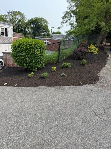 More Photos Of 52 Babbitt Rd, Bedford Hills General Retail For Lease