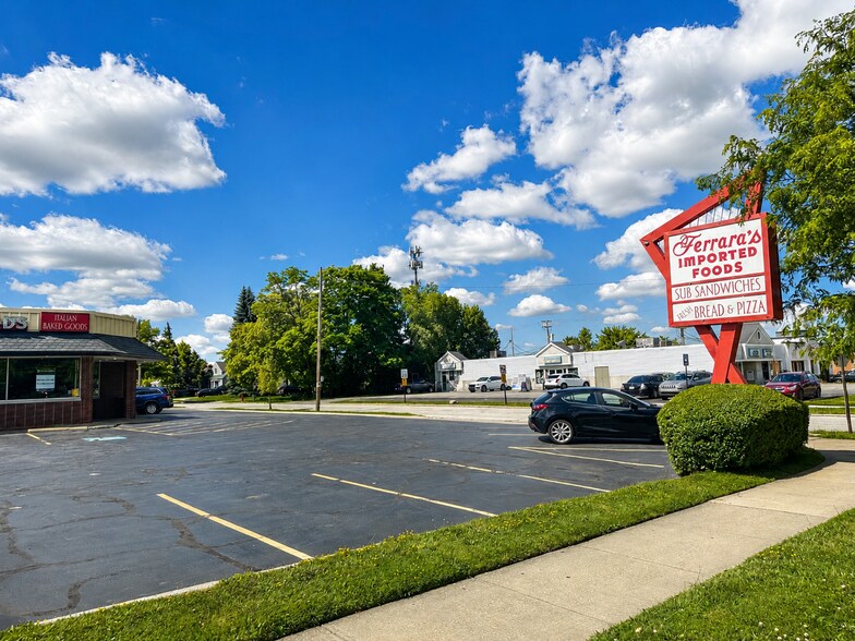 More Photos Of 5750 Mayfield Rd, Cleveland Freestanding For Sale