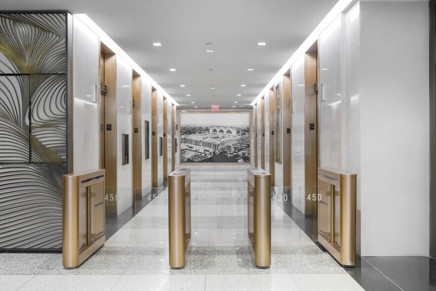 More Photos Of 450 7th Ave, New York Office For Lease