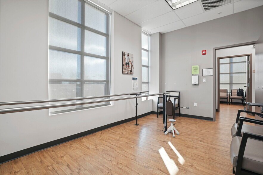 More Photos Of 1210 Gemini Pl, Columbus Medical For Lease
