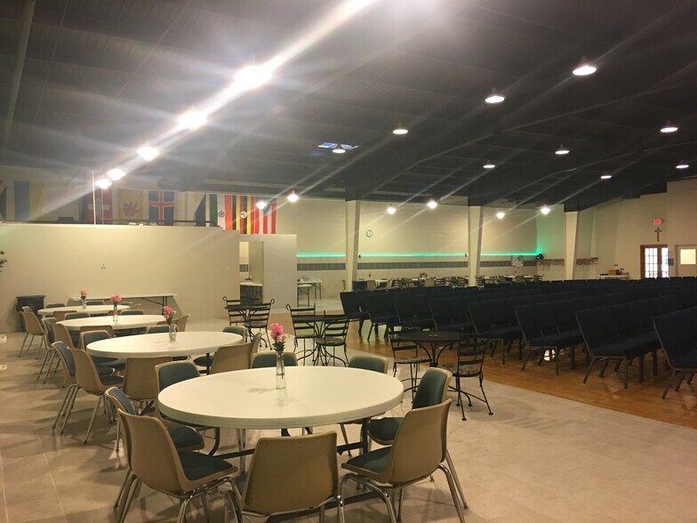 More Photos Of 1307 E Palatine Rd, Arlington Heights Religious Facility For Sale