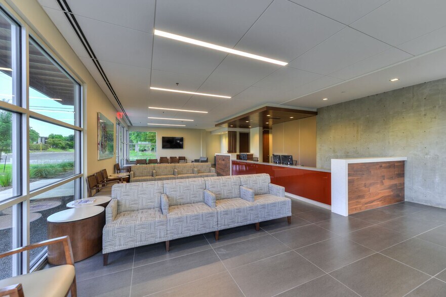 More Photos Of 4611 Centerview, San Antonio Medical For Sale