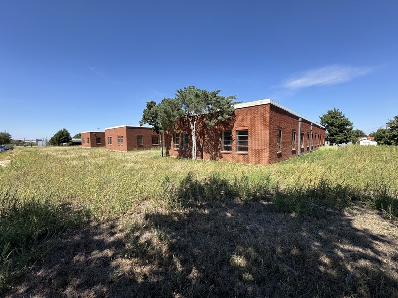 More Photos Of 1110 Penn St, Borger Office Residential For Sale