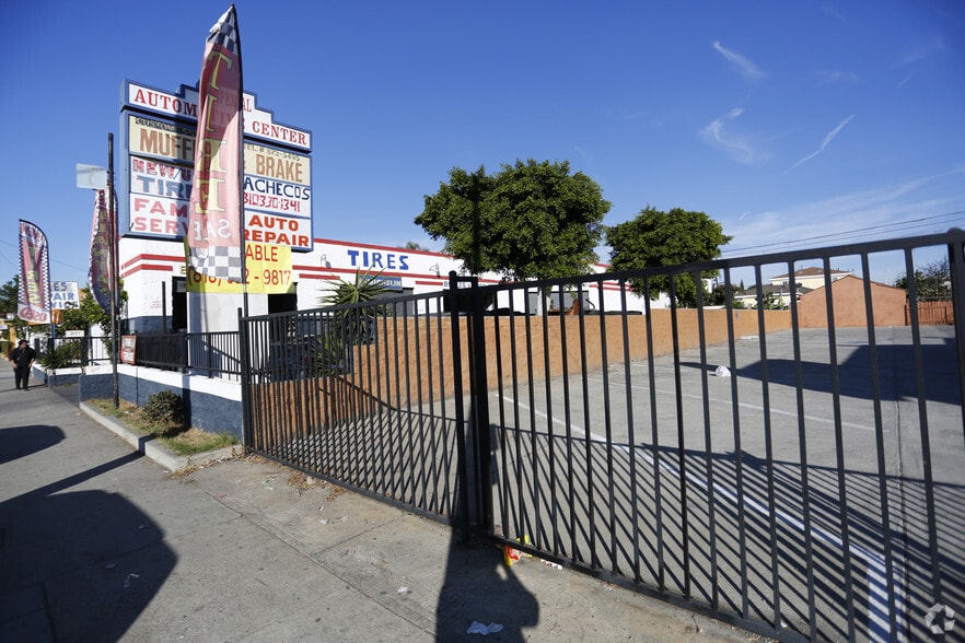 More Photos Of 3137 W Imperial Hwy, Inglewood Auto Repair For Lease