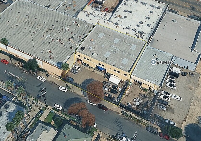 More Photos Of 135 E 35th St, Los Angeles Warehouse For Lease