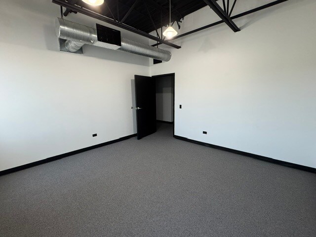 More Photos Of 2600 Beverly Court, Suite 107,, Aurora Light Distribution For Lease