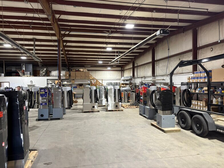 More Photos Of 53042 Faith Ave, Elkhart Light Manufacturing For Sale