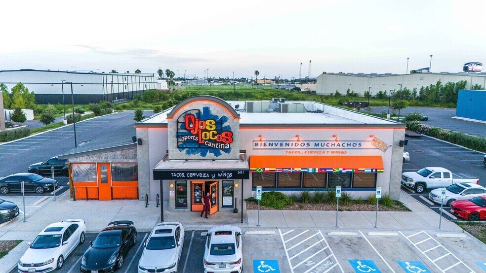 Primary Photo Of 1411 W Expressway 83, Weslaco Restaurant For Sale