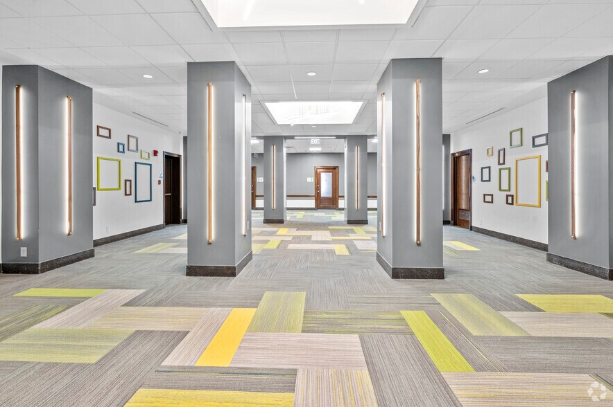 More Photos Of 313 W Liberty St, Lancaster Office For Lease