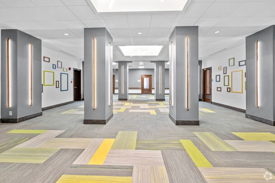 More Photos Of 313 W Liberty St, Lancaster Office For Lease