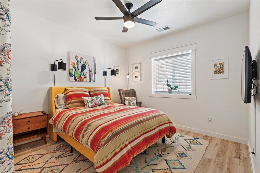 More Photos Of 1905 2nd St, Baker City Storefront Retail Residential For Sale