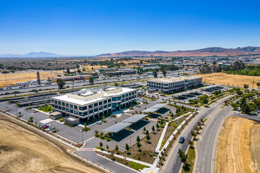 More Photos Of 4605 Business Center Dr, Fairfield Office For Lease