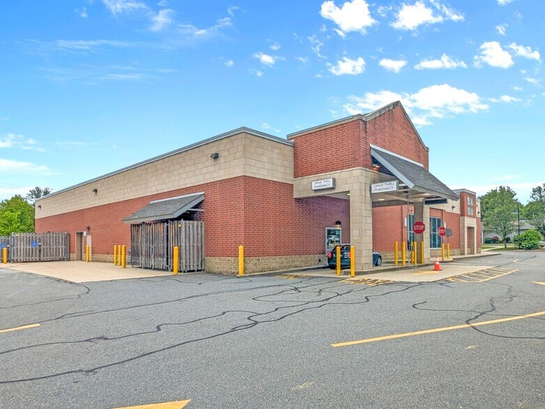More Photos Of 121 Main St, Foxborough Drugstore For Sale