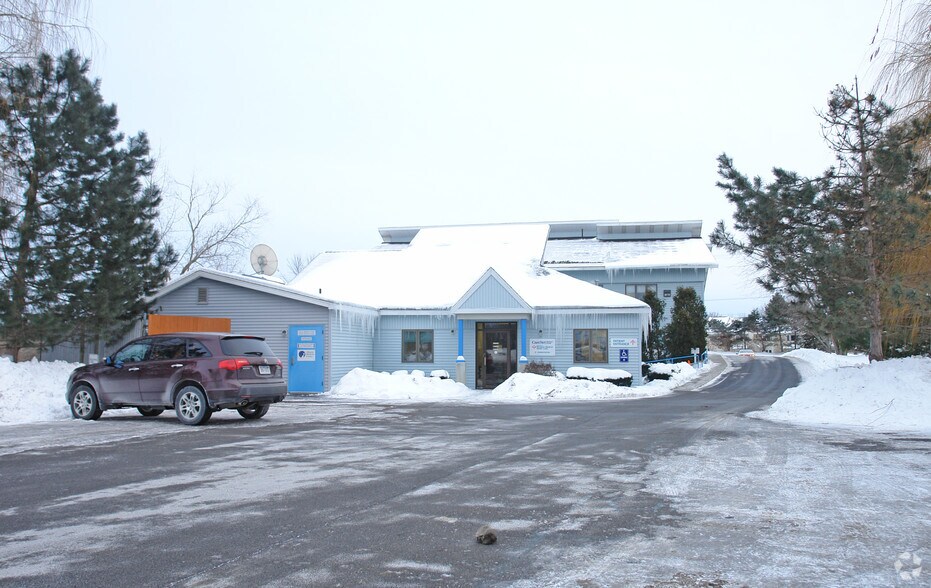 More Photos Of 2123 River Rd, Schenectady Medical For Sale