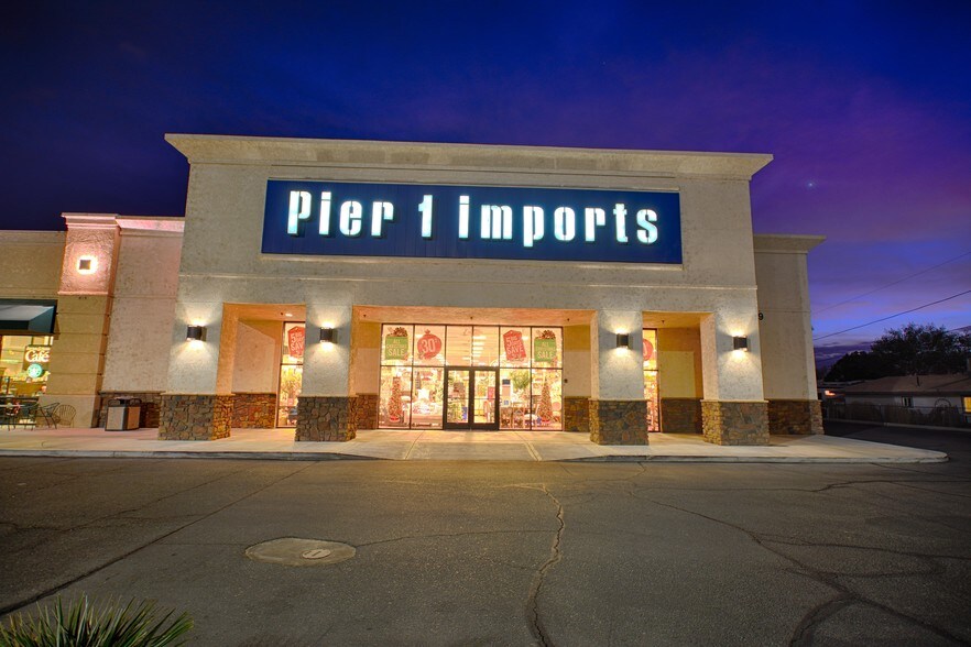 Primary Photo Of 839 W 32nd St, Yuma Freestanding For Lease