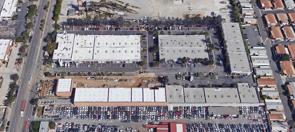 More Photos Of 17800 S Main St, Gardena Unknown For Lease