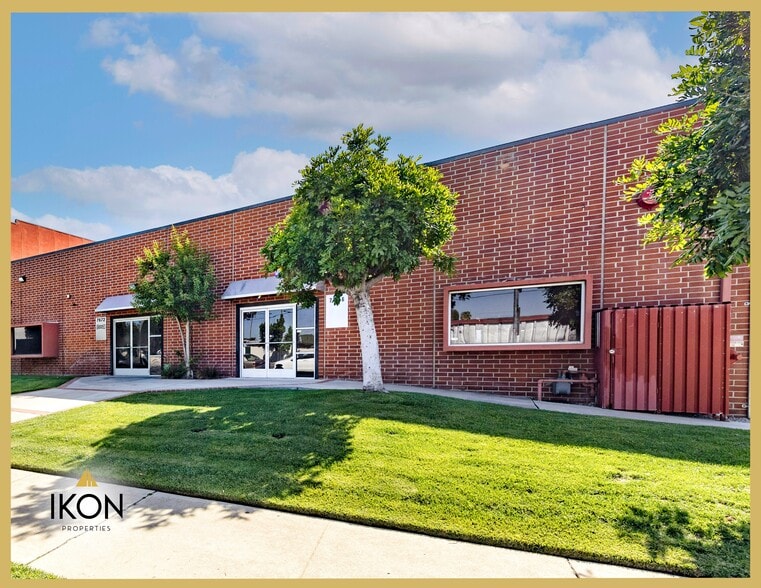 Primary Photo Of 7666 Clybourn Ave, Sun Valley Light Manufacturing For Lease