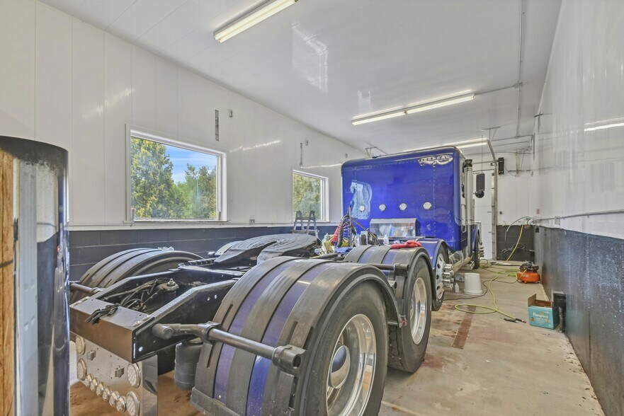 More Photos Of 615 County Road R, Denmark Auto Repair For Sale