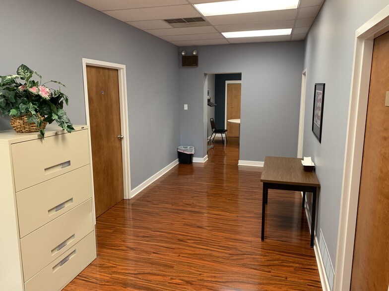 More Photos Of 7 Church Rd, Hatfield Office For Sale