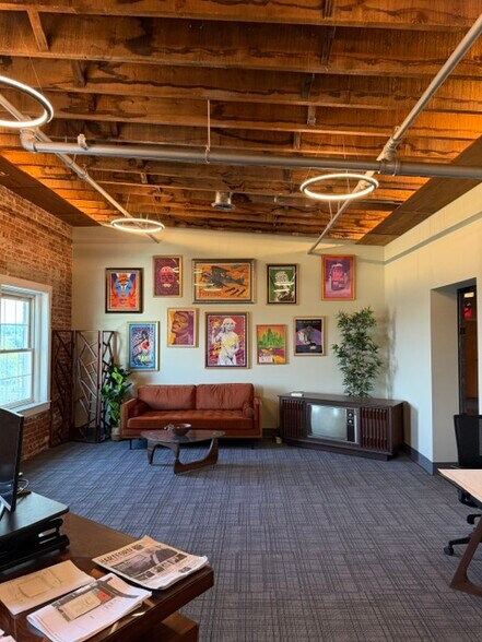 More Photos Of 366-386 Main St, Middletown Office For Lease
