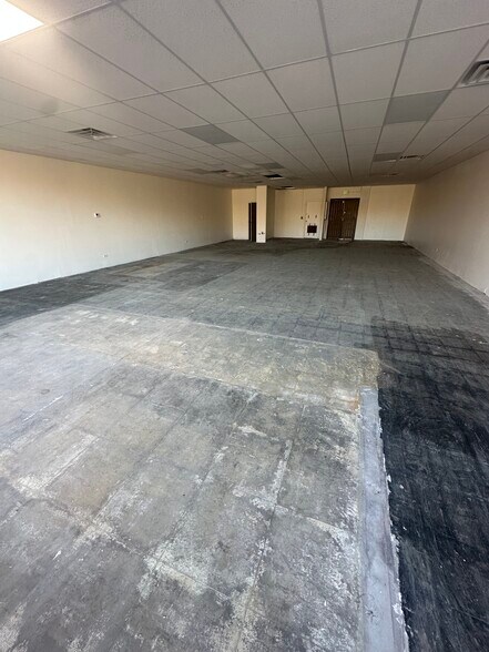 More Photos Of 10890 E Dartmouth Ave, Denver Unknown For Lease