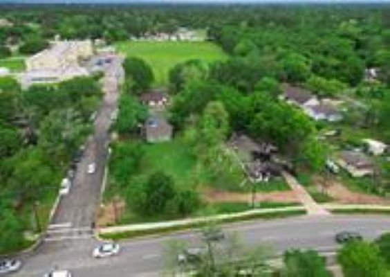 More Photos Of 406 E Phillips St, Conroe Land For Sale
