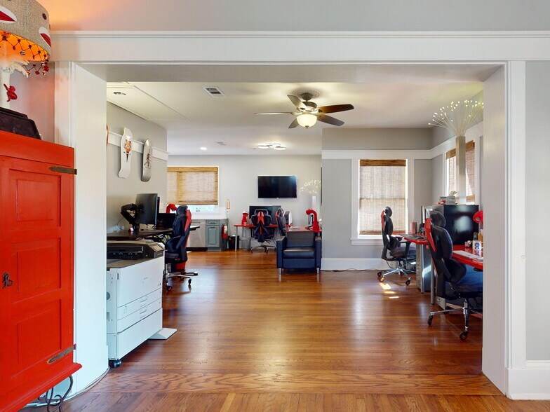 More Photos Of 215 Washington st, New Smyrna Beach Office Residential For Sale