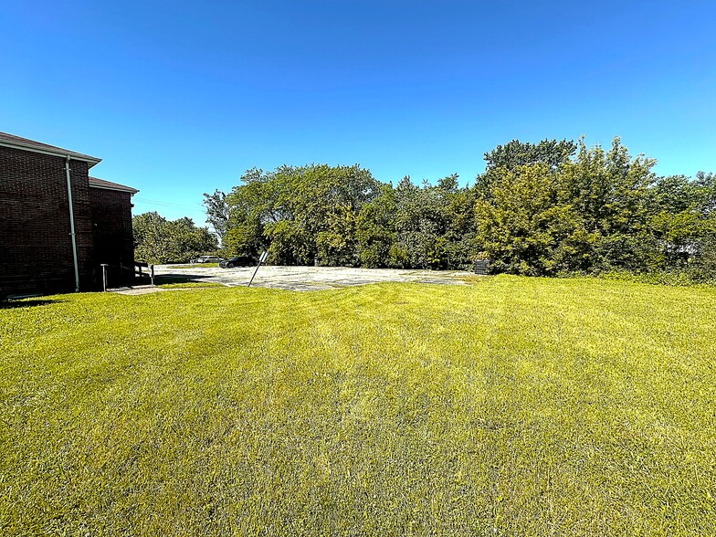 More Photos Of 23060 S Cicero Ave, Richton Park Office For Sale