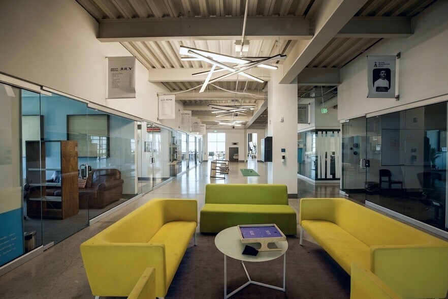 More Photos Of 450 N 1500 W, Orem Office For Lease