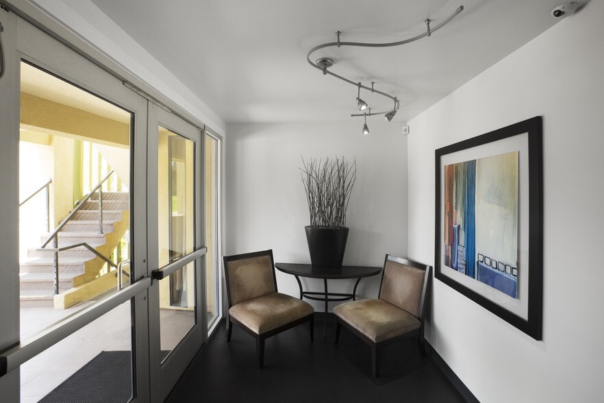 More Photos Of 4565 Ruffner St, San Diego Office For Lease