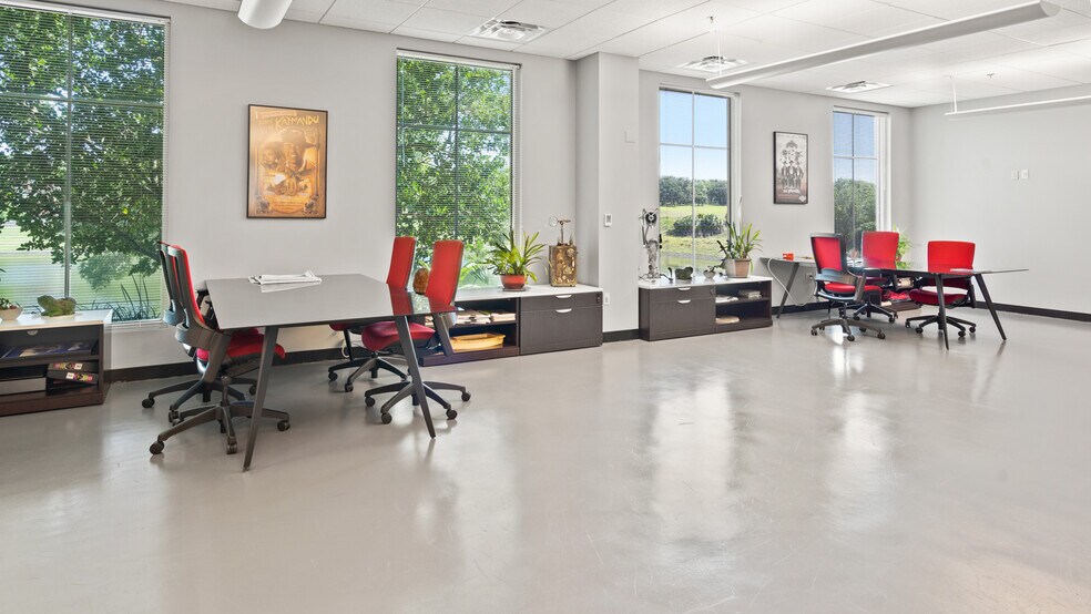 More Photos Of 1500 Park Center Dr, Orlando Office For Lease