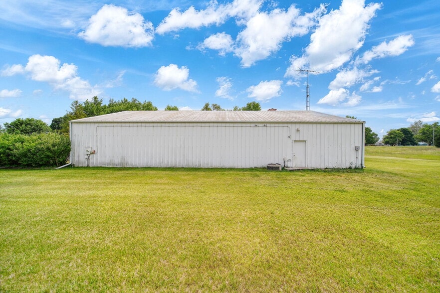 More Photos Of 5550 Carleton Rd, Palmyra Light Manufacturing For Sale