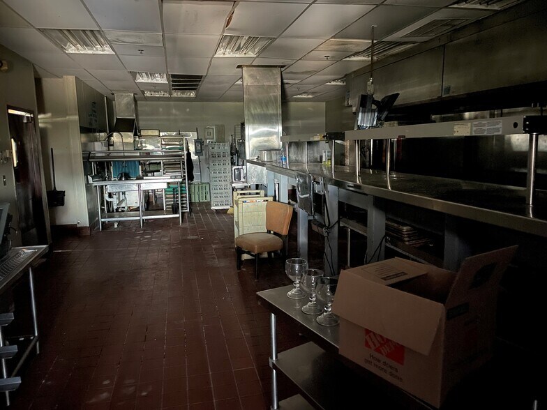 More Photos Of 2304 N Wayne St, Angola Restaurant For Lease