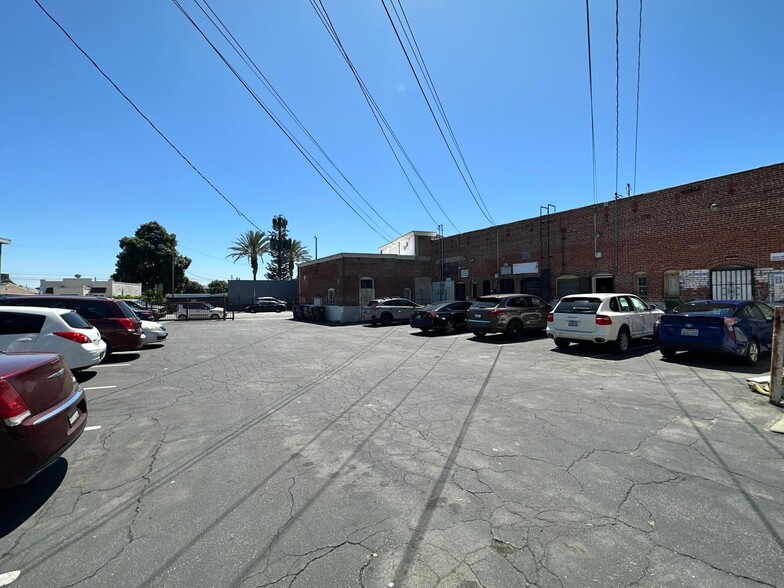 More Photos Of 5300-5328 Long Beach Blvd, Long Beach Storefront Retail Office For Lease