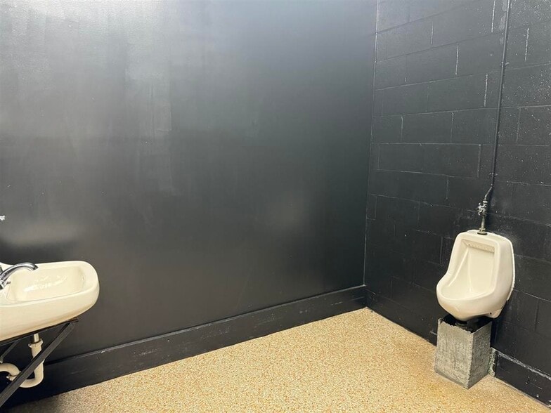 More Photos Of 137 7th Ave, Huntington Skating Rink For Sale