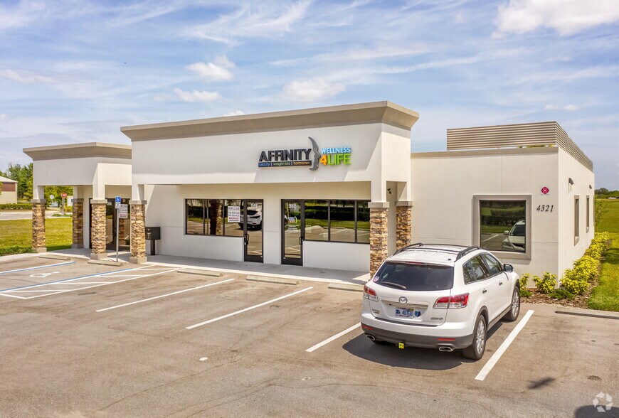 Primary Photo Of 4321-4331 Solutions Ln, Lakewood Ranch Office For Lease