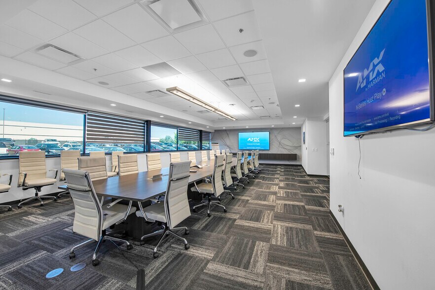 More Photos Of 38555 Hills Tech Dr, Farmington Hills Light Manufacturing For Lease