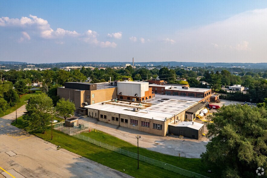 More Photos Of 435 School Ln, Plymouth Meeting Office For Lease