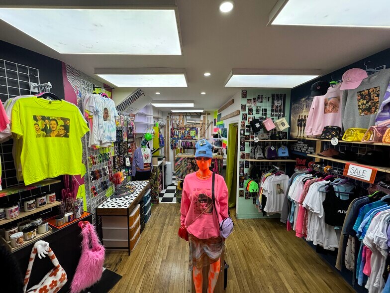 More Photos Of 150 2nd Ave, New York Apartments For Lease