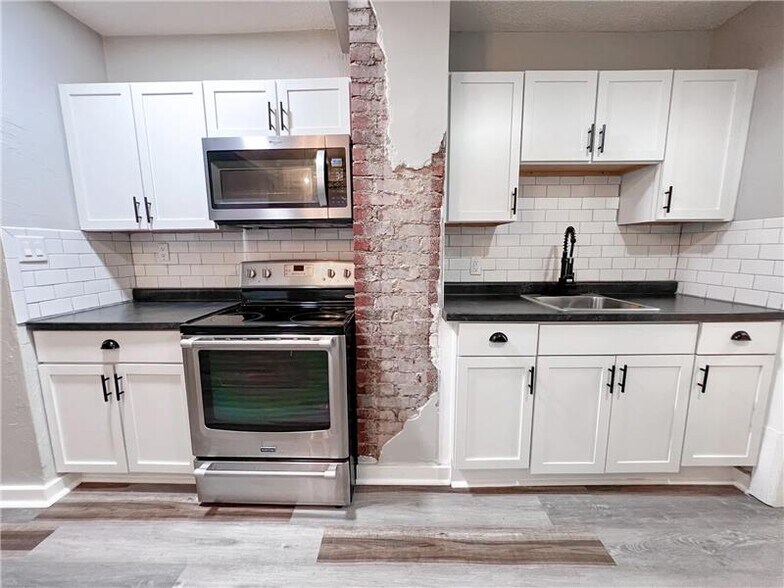 More Photos Of 844 Washington Blvd, Kansas City Apartments For Sale