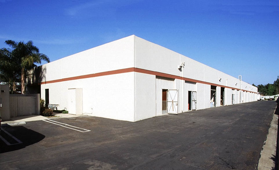 More Photos Of 23342 South Pointe Dr, Laguna Hills Flex For Lease