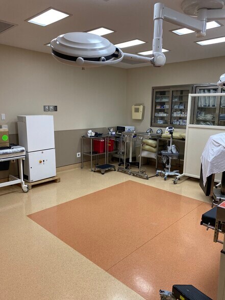 More Photos Of 461 Goffle Rd, Wyckoff Medical For Sale