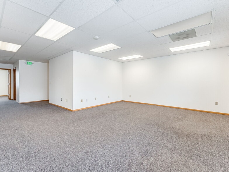 More Photos Of 2275 NE McDaniel Ln, Mcminnville Office For Lease