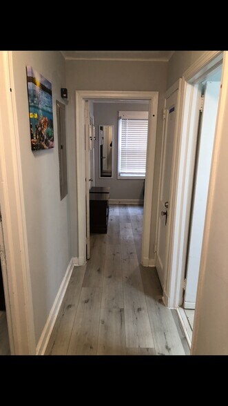 More Photos Of 340 Lockheed Ave SE, Marietta Healthcare For Sale